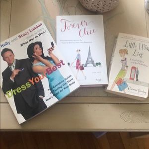 Set of 3 books on fashion& how to dress your body and find your personal style